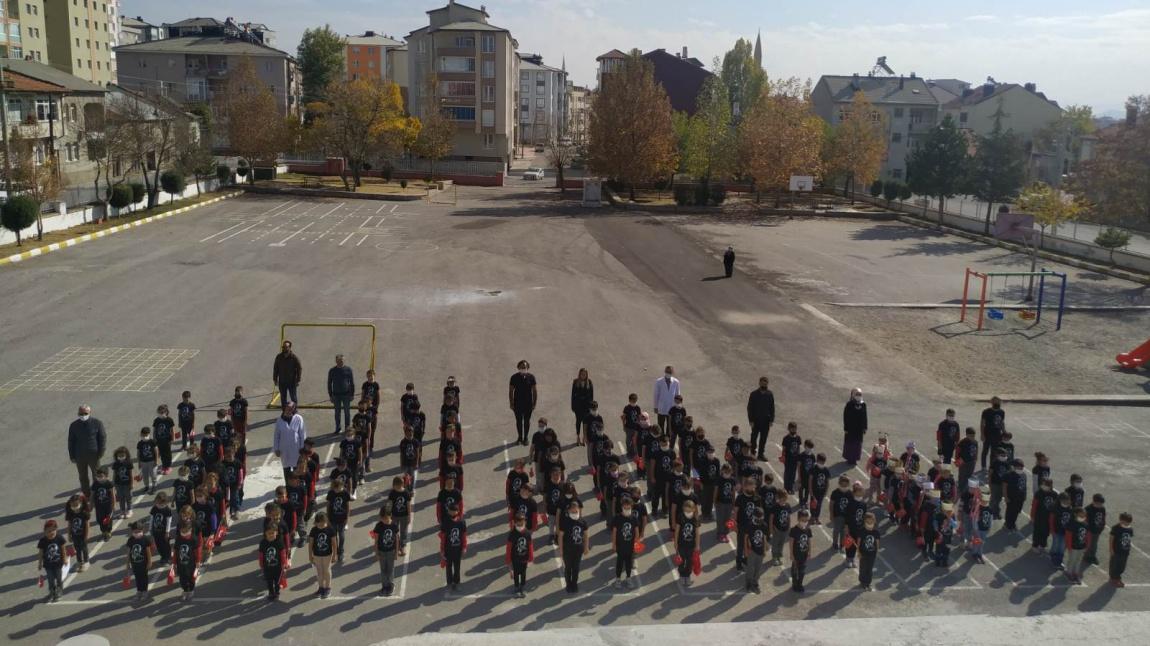 Okulumuzda 29 Ekim Cumhuriyet Bayramı Kutlaması Yapıldı